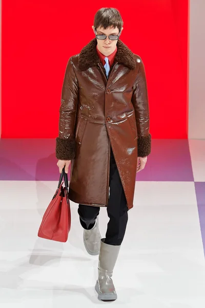 Look 38
